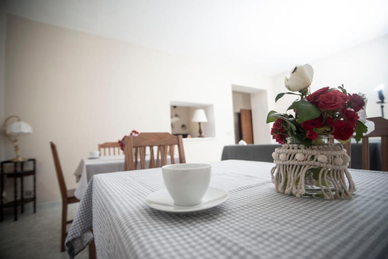 I Quattro Grappoli Bed and Breakfast Neive Buitenkant foto